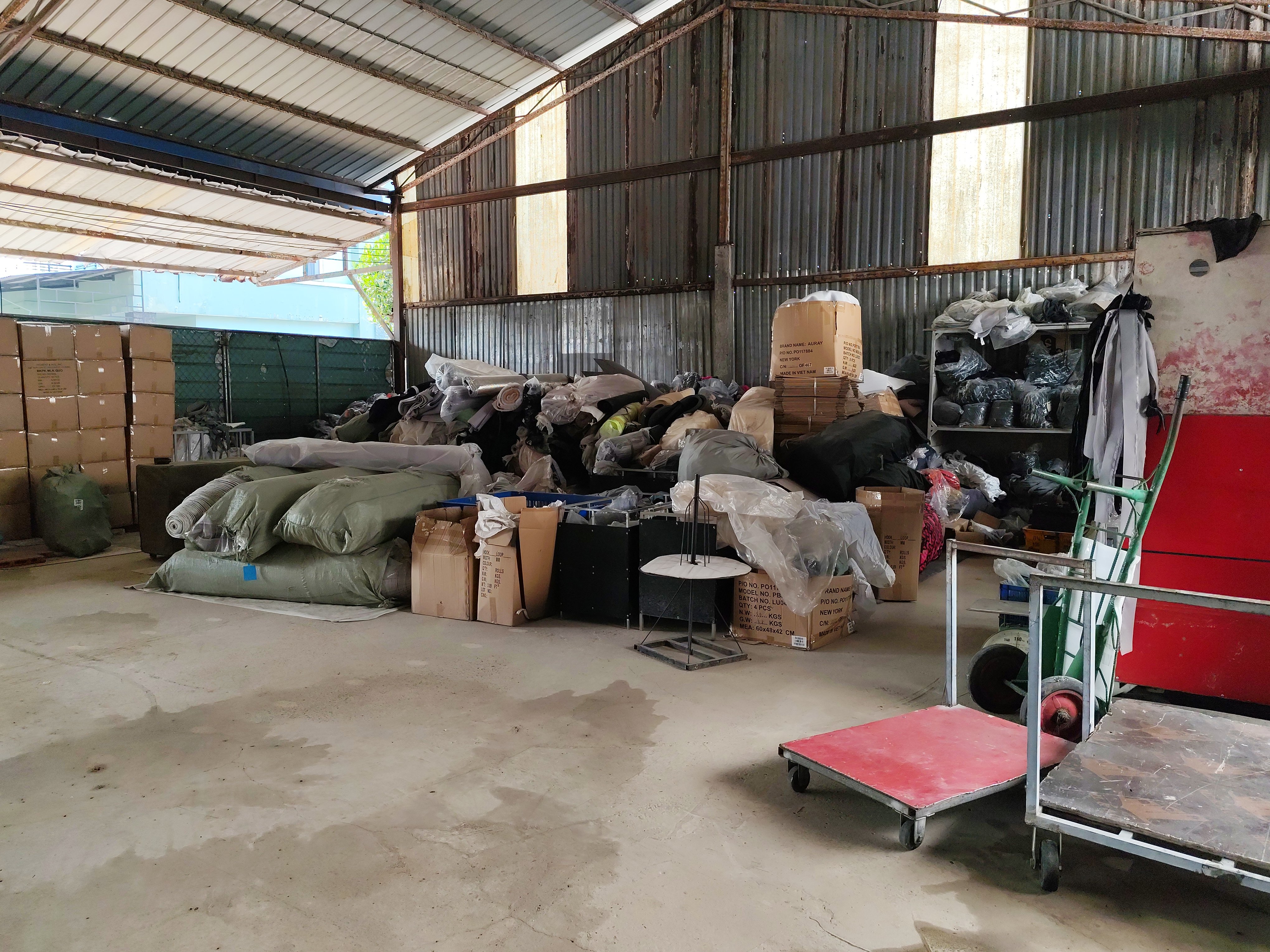 Raw materials (4)